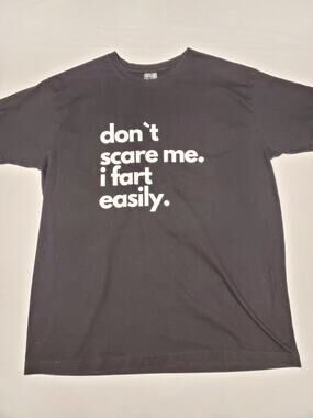 Skyland Tees Don't Scare Me I Fart Easily Funny Halloween Graphic Tee Sz L